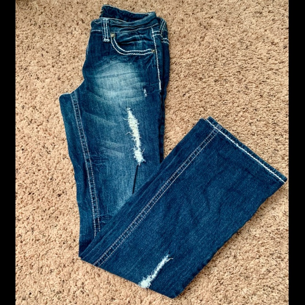 Sound girl distressed jeans